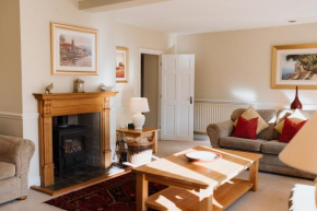 Coach House - 4 Bedroom Self-Catering